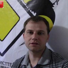 Не пристегнутых полицейских за рулем зафиксировали активисты ЮКО Денис Шевченко