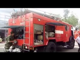 Пожар в частном доме Шымкента едва не уничтожил крупный ресторан