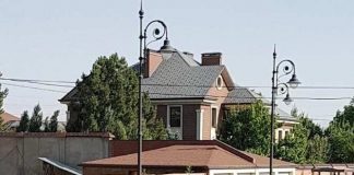 8 земельных участков и 4 коттеджа Тохтара Тулешова стали собственностью Шымкента Усадьба Тохтара Тулешова