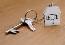 Жилья в ЮКО достаточно, главное — успеть накопить на него нужную сумму Ключи от дома