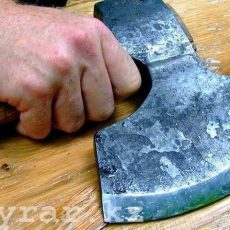 В Шымкенте должник зарубил топором пожилую пару из-за 30 тыс. тенге В Шымкенте должник зарубил топором пожилую пару из-за 30 тыс. тенге