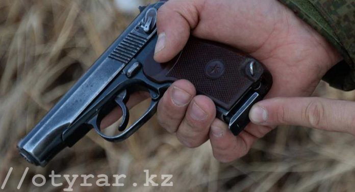В Шымкенте задержаны торговцы оружием