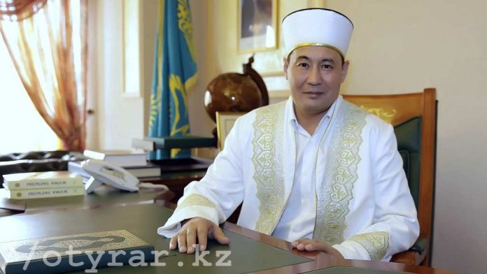 С Курбан айтом поздравил казахстанцев верховный муфтий