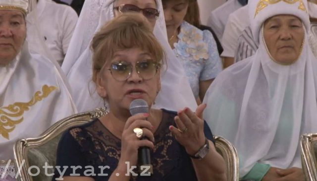 В Шымкенте сняли первое ток-шоу с участием звезд Казахстана