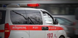 Жительница Туркестанской области задержана по подозрению в убийстве студента из Индии Машина скорой помощи