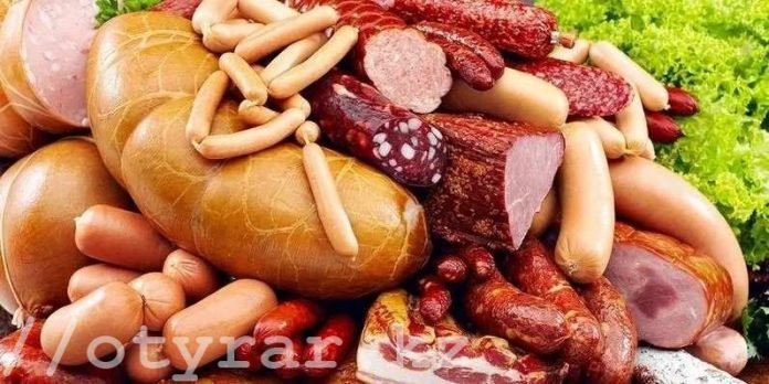 Минздрав проверяет поставку колбасы с "ДНК человека" в Казахстан