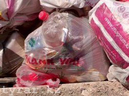 Шымкентцы отказываются сотрудничать с мусоровывозящей компанией