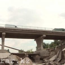 Мост через реку Сайрам-Су в этом году ремонтировать не будут Мост через Сайрам су ремонтировать не будут