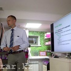 Сосудистый хирург из Латвии консультирует пациентов в клинике флебологии и лазерной медицины доктора Мауриньша в Шымкенте Сосудистый хирург из латвии принимает в Шымкенте