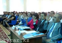 Сессия маслихата Шымкента началась с впечатлений о Таллине и закончилась отставкой депутата Депутаты Шымкента голосуют