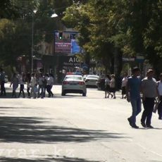 Спецоперация в Шымкенте: на перекрестке «Гарант» полиция задержала и увезла всех торговцев сотками Перекрыт Гарант