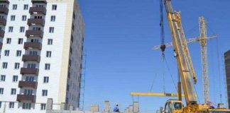 В больнице Шымкента скончался строитель, упавший с 8 этажа в микрорайоне Нурсат В микрорайоне Нурсат из окна выпал строитель