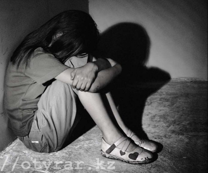 В Ордабасинском районе ЮКО 13-летняя девочка стала жертвой неоднократного насилия