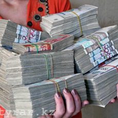 Узбекистан девальвировал свою валюту на 92% Узбекские сумы девальвированы