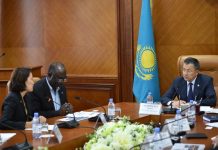 Аким ЮКО встретился с представителем Всемирного банка в Казахстане Аким ЮКО встретился с представителем Всемирного банка в Казахстане