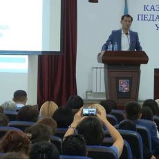 Тонкости перехода на латинский алфавит обсудили студенты ЮКПУ Тонкости перехода к латинскому алфавиту обсудили студенты ЮКПУ