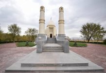 Возле мавзолея Домалак ана в ЮКО открыт гостиничный комплекс Мавзолей Домалак ана