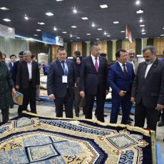 Ярмарка ковров проходит в Шымкенте В Шымкенте проходит ярмарка ковров