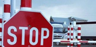 C 1 октября Узбекистан снимает ограничения на въезд и выезд в страну Пропускной пункт на границе