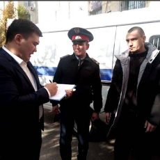 Банк в Шымкенте и Алматы ограбил один и тот же человек Следственный эксперимент ограбление банка в Шымкенте