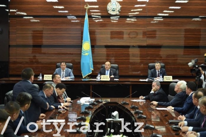 Сессия Южно-Казахстанского областного маслихата шестого созыва