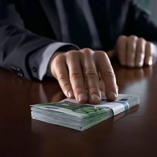 Замакима Кентау задержан за получение отката в 3,5 миллиона тенге