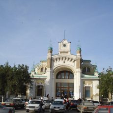 ЮКО переименована в Туркестанскую область, а переезд облакимата в Туркестан — дело времени