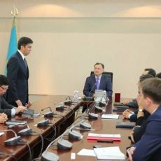 Габидулла Абдрахимов назначен секретарем партии «Нұр Отан» Габидулла Абдрахимов назначен секретарем партии «Нұр Отан»