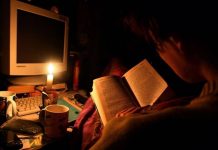 Около 50 абонентов в Шымкенте все еще сидят без света. Когда решат вопрос? В Шымкенте отключат свет