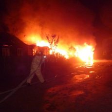 Трое детей погибли в пожаре в Сузакском районе ЮКО пожар в частном доме