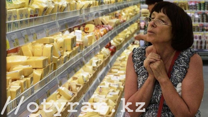 Казахстанцам не хватает на питание