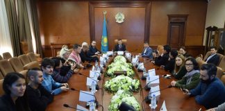 Аким ЮКО встретился с представителями ведущих зарубежных СМИ Аким ЮКО встретился с представителями ведущих зарубежных СМИ