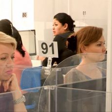 В Шымкенте учителя-предметники сдают тестирование В Шымкенте учителя-предметники сдают тестирование
