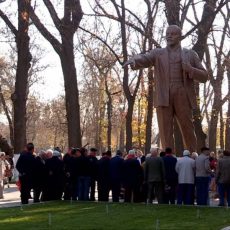 100-летие Великой Октябрьской революции отпраздновали в Шымкенте