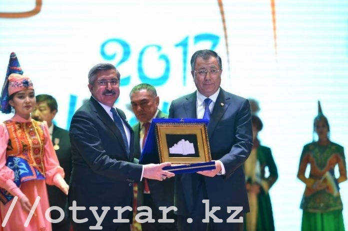 Туркестан передал символы тюркской столицы Турции