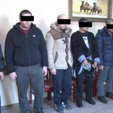 Банда скотокрадов в ЮКО передвигалась на угнанной в Шымкенте машине Задержанные скотокрады