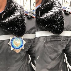 Об обязательности жетона у полицейских предупредил шымкентцев начальник МПС Шымкента Ношение жетона обязательно
