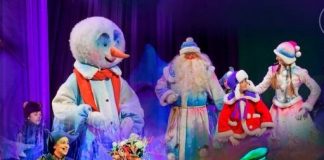 Шымкентцы предпочитают дедов морозов, гномов и снежинок Карнавальные костюмы