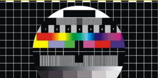 Старики Шымкента плачут, оставшись без телевидения Пустой экран телевизора