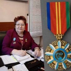 Высокой правительственной наградой отмечена директор медиахолдинга Отырар Валентина Куликова Куликова и орден