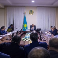 Пути решения транспортного коллапса в Шымкенте разбиваются об отсутствие отчетов пассажироперевозчиков Совещание с городским акимом