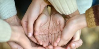 Сегодня, 24 февраля, в 13:00 на площади Ордабасы в честь памяти всех погибших детей волонтеры Шымкента проведут благотворительный обед