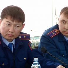 Житель ЮКО обвинил полицейского в разгроме своей квартиры Житель ЮКО обвинил полицейского в разгроме своей квартиры