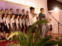 Праздник в 102-ой школе ко Дню независимости Казахстана