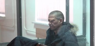 В Шымкенте начался суд по делу о вымогательстве семи миллионов долларов у известного бизнесмена Подозреваемый в вымогательстве денег