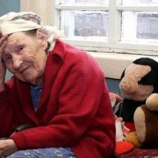 Ветераны Шымкента не будут платить за тепло Бабушка