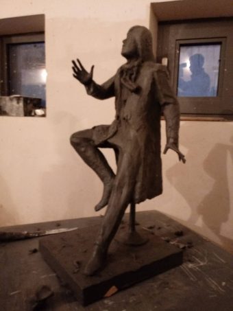 Восьмая нота шымкентского скульптора Насыра Рустемова