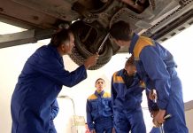 На самом деле, учиться в колледже престижно Обычный урок в колледже