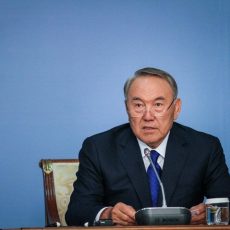 Назарбаев: У всех перед глазами тотальное воровство денег народа Нурсултан Назарбаев. Послание президента