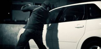 В Шымкенте полицейские задержали автовора Автоворы украли 13 аккумуляторов